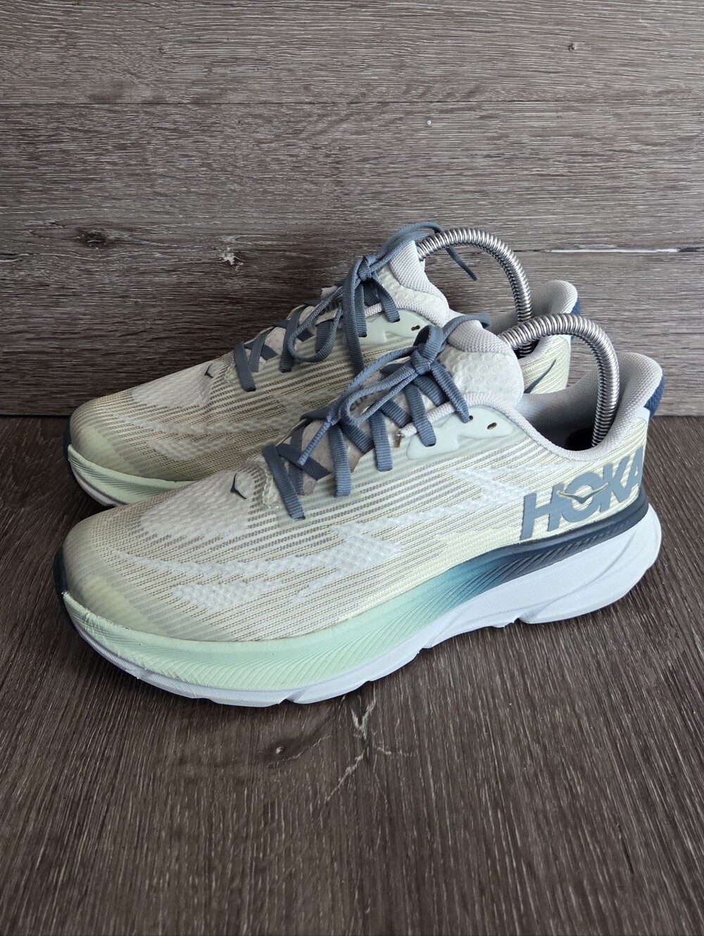 HOKA Clifton 9 Youth Size 6.5 / Women's Size 8 Teal White Gradient Sneakers - Picture 4 of 10